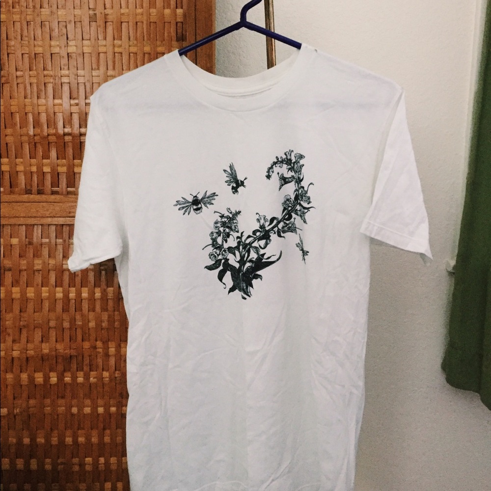 Bees and bluebells unisex T-shirt